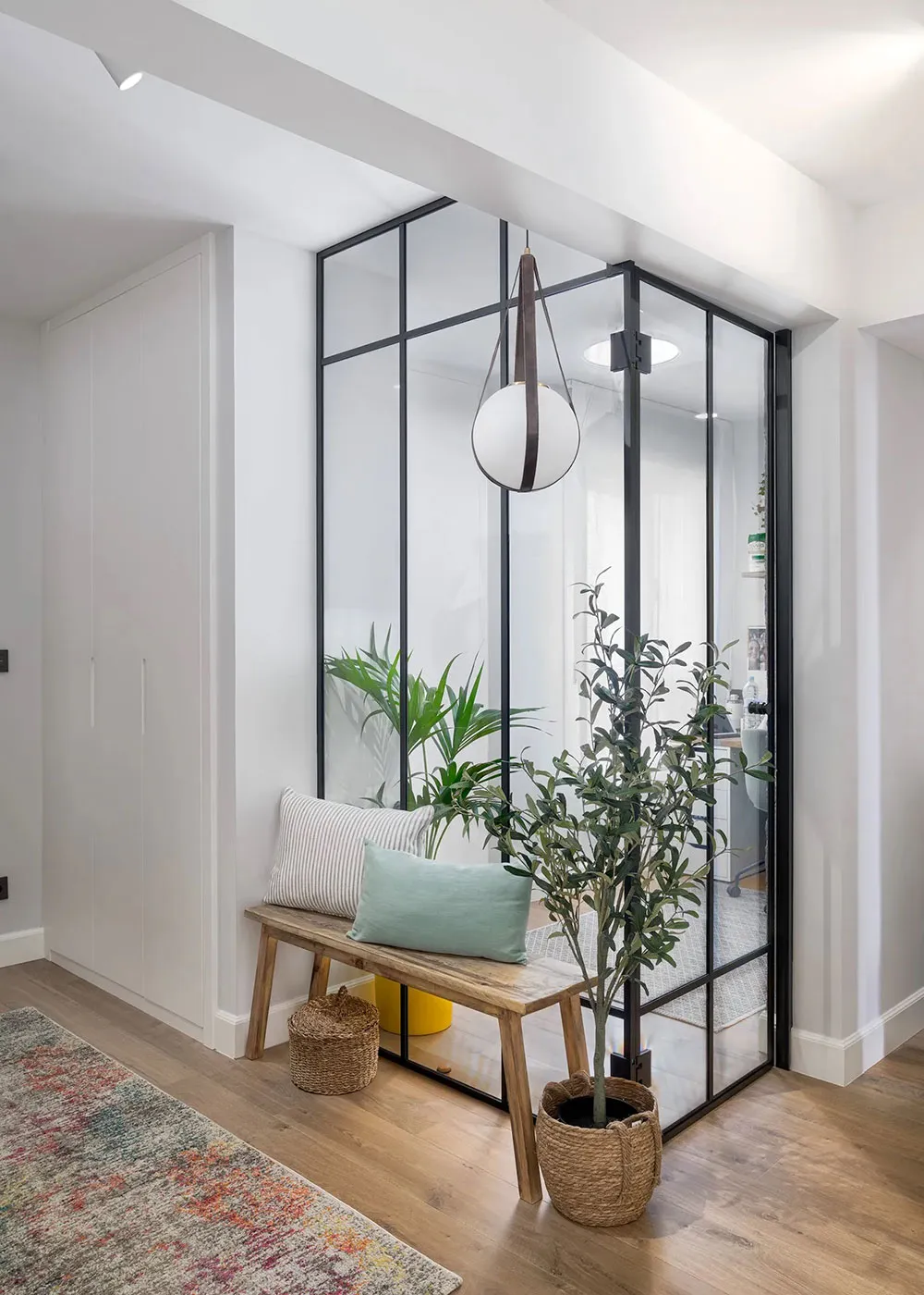 Beton i nowoczesna klasyczność: mieszkanie w Bilbao - Gallery image 7