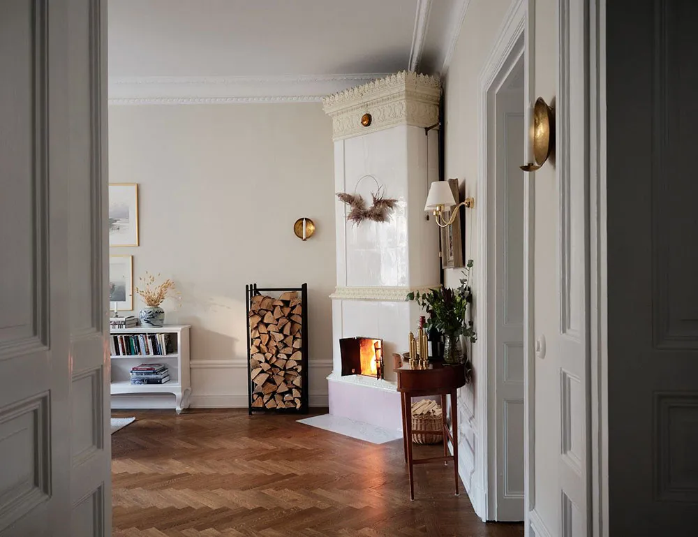 Прекрасна скандинавська квартира з зеленими стінами та ретро-деталями - Gallery image 16