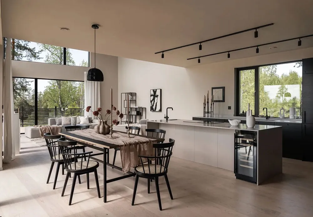 Mar de luz natural y diseño moderno: cabaña en el bosque en Suecia - Gallery image 8