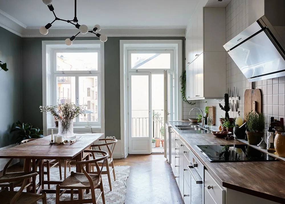 Прекрасна скандинавська квартира з зеленими стінами та ретро-деталями - Gallery image 6