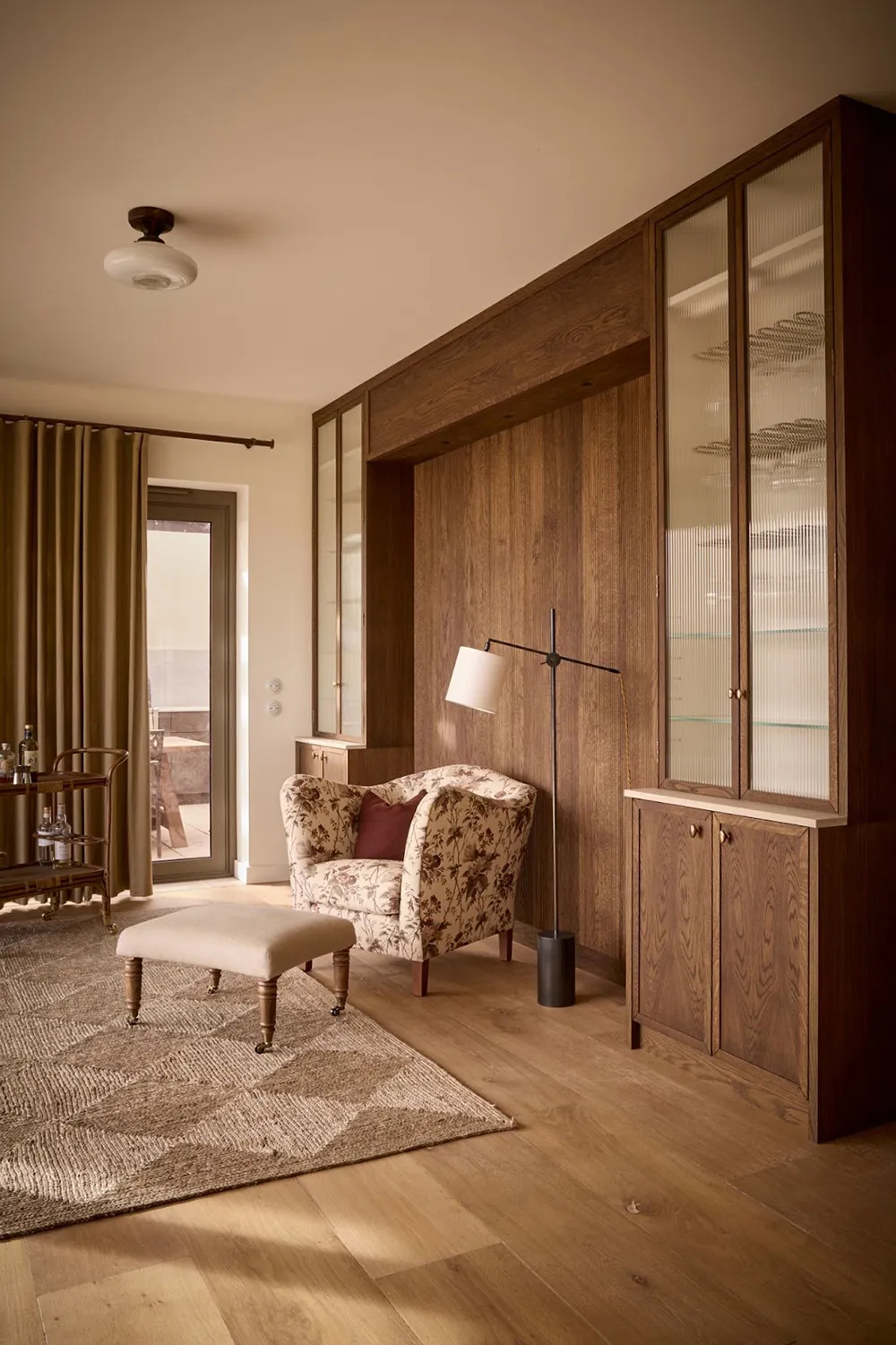 Тёплые скандинавские интерьеры дома на побережье в Англии - Gallery image 5