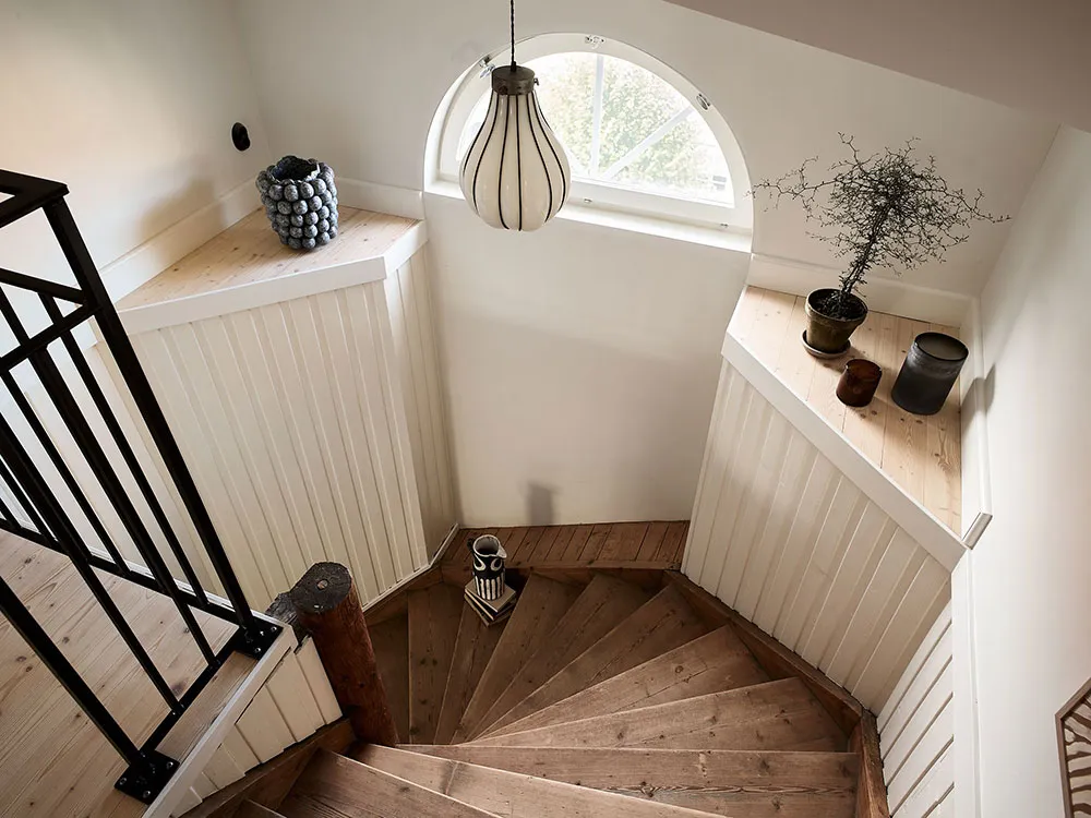 Светлая скандинавская квартира с эффектной мансардой (69 кв. м) - Gallery image 9