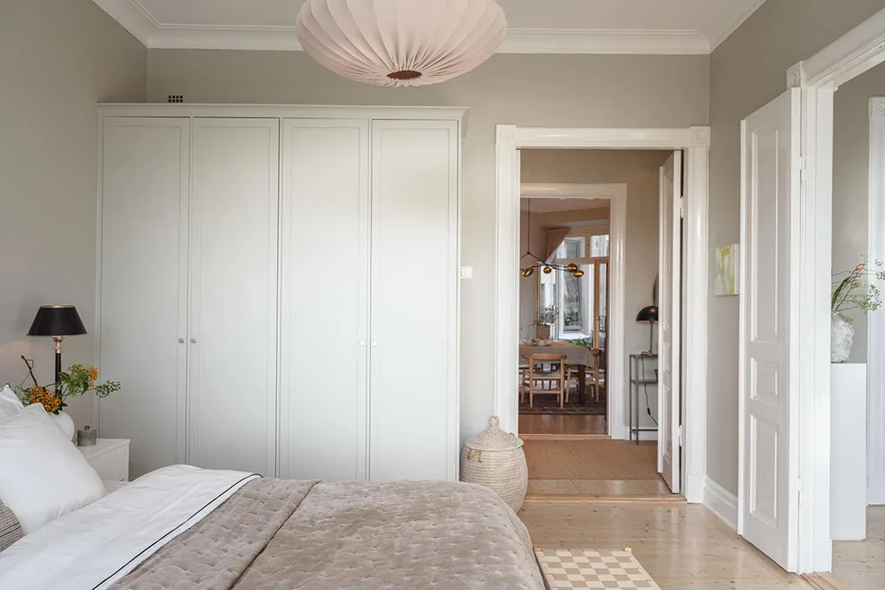 Тёплая и нежная квартира с камином в Швеции - Gallery image 12