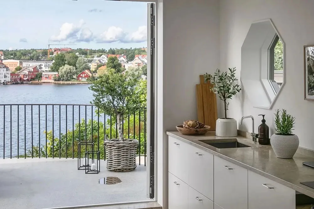 Rozkoszna nowoczesna willa u jeziora w Stokholmie - Gallery image 11