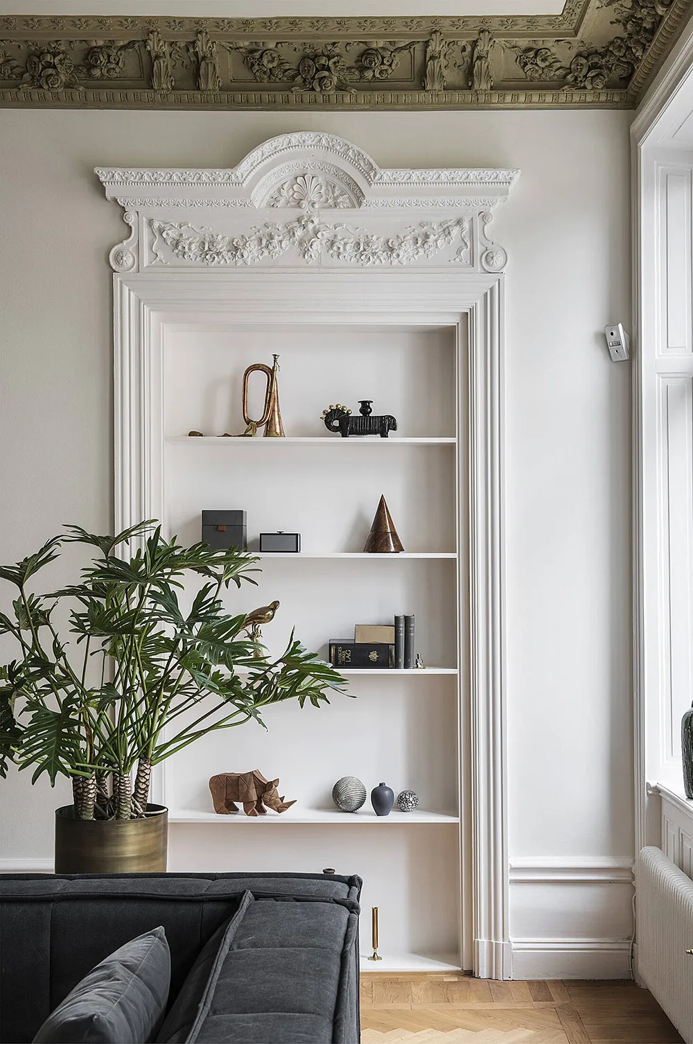 Смілива сучасна класика в Стокгольмі - Gallery image 1