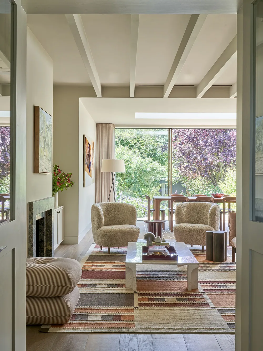 Элегантные интерьеры дома с роскошным садом в Лондоне - Gallery image 1
