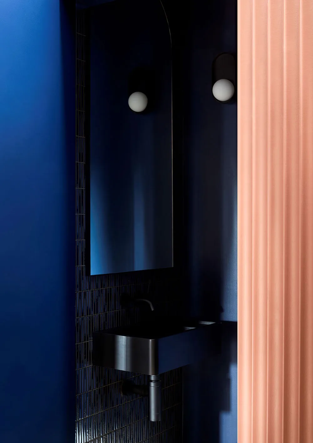 Rénovation moderne colorée d'une maison de 1930 à Melbourne - Gallery image 15