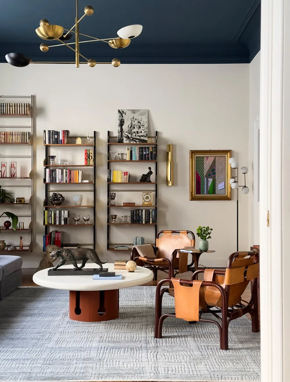 Современная эклектика в 100-летнем доме в Милане - Gallery image 1