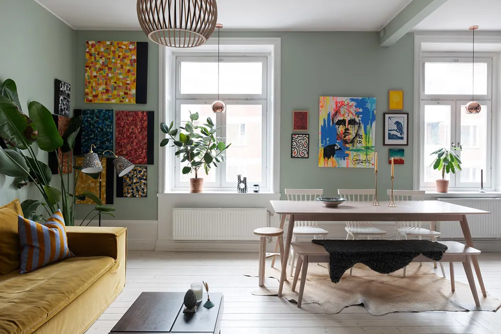 Голубые стены и современное искусство: красочная квартира в Стокгольме (54 кв. м) - Gallery image 3