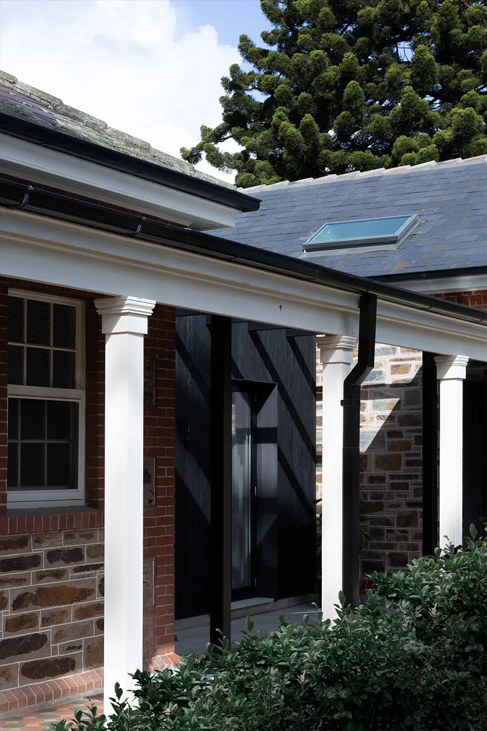 Combinaison élégante du vieil et du nouveau dans le design intérieur en Australie - Gallery image 1