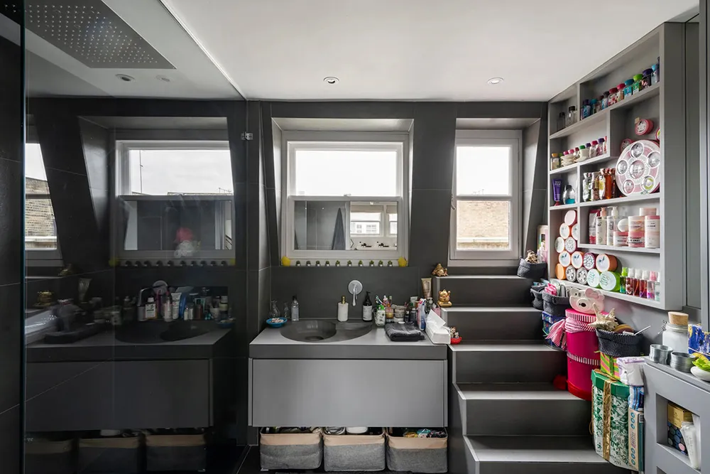 Белая квартира в Лондоне с декором, неподвластном времени - Gallery image 16