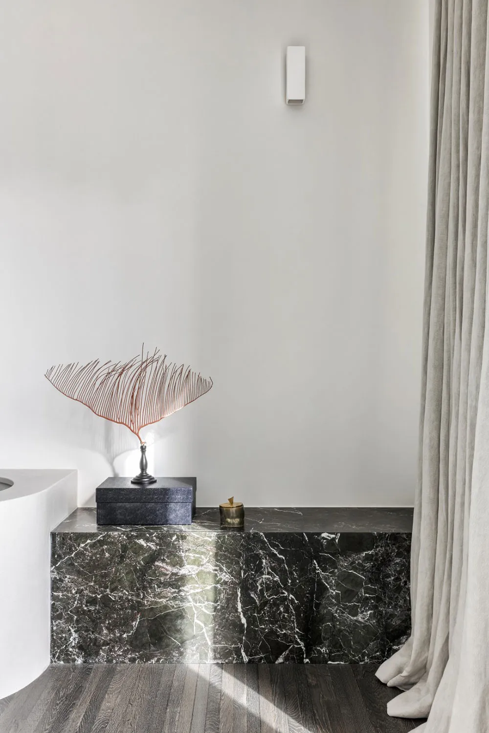 Style belge minimaliste : une appartement lumineux à Bruxelles - Gallery image 2