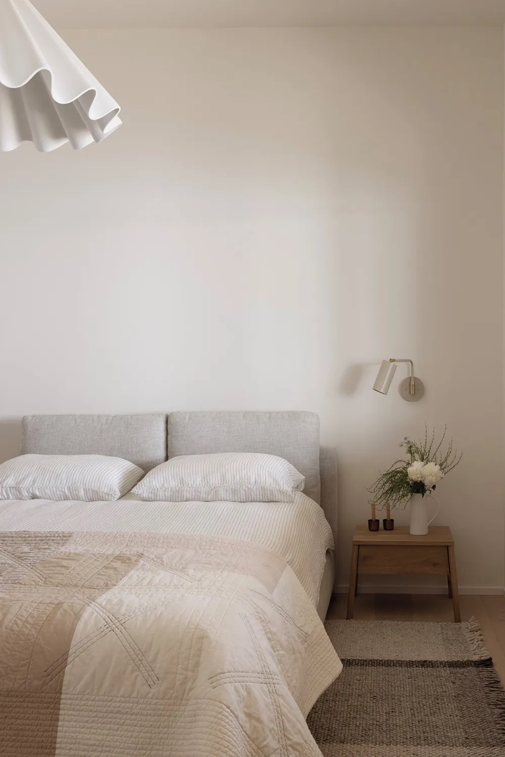 Diseño relajante de interior en la costa del océano en California - Gallery image 21