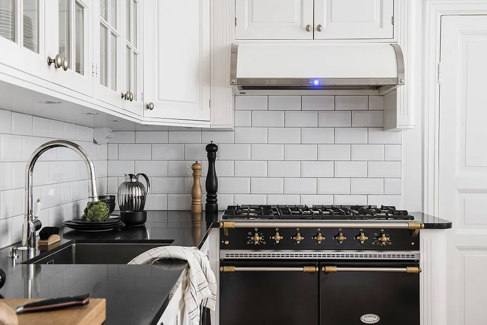 Смілива сучасна класика в Стокгольмі - Gallery image 28