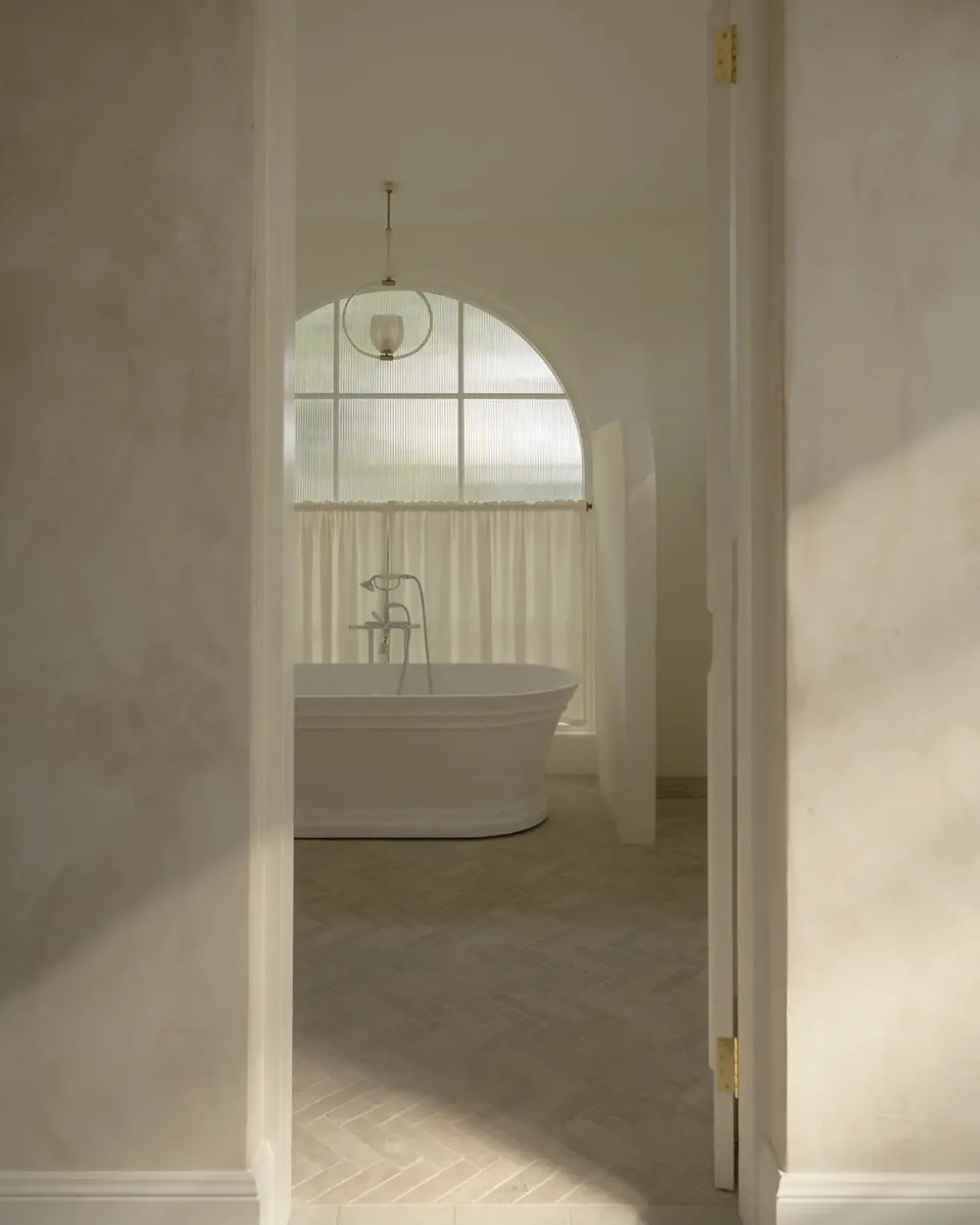 Приятная игра света и текстур в дизайне дома в Сиднее - Gallery image 16