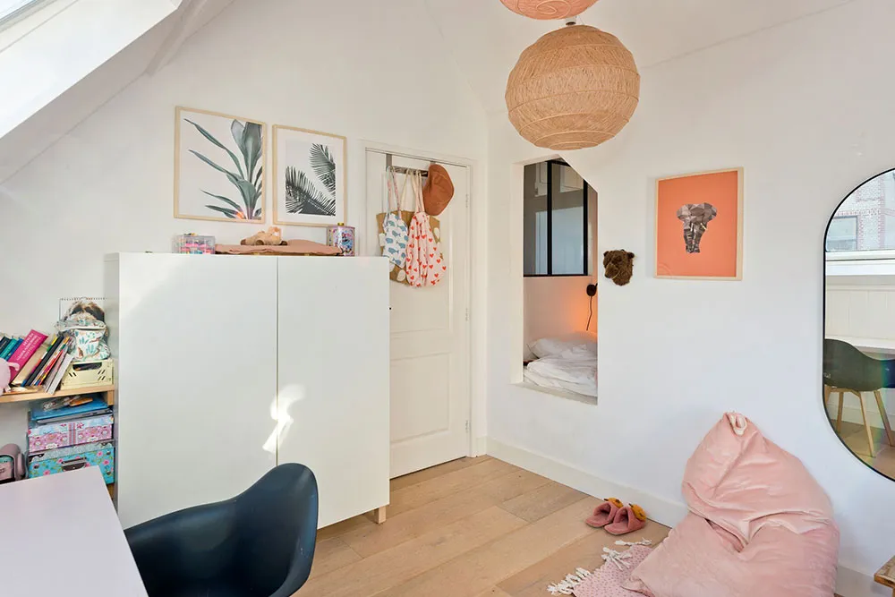 Cute Dutch Cottage with White Interiors - Gallery image 31