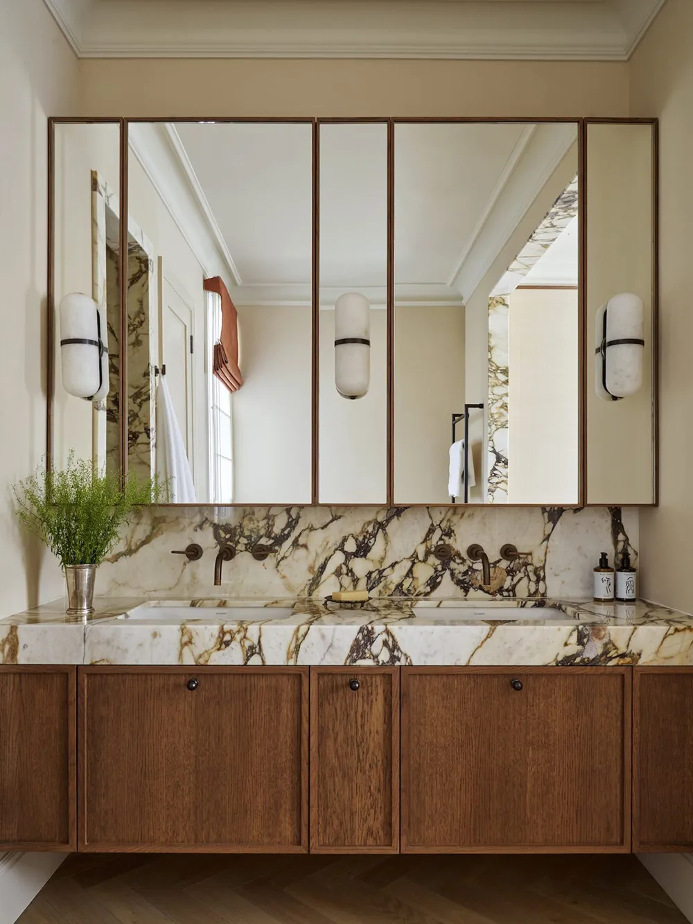 Элегантные интерьеры дома с роскошным садом в Лондоне - Gallery image 16