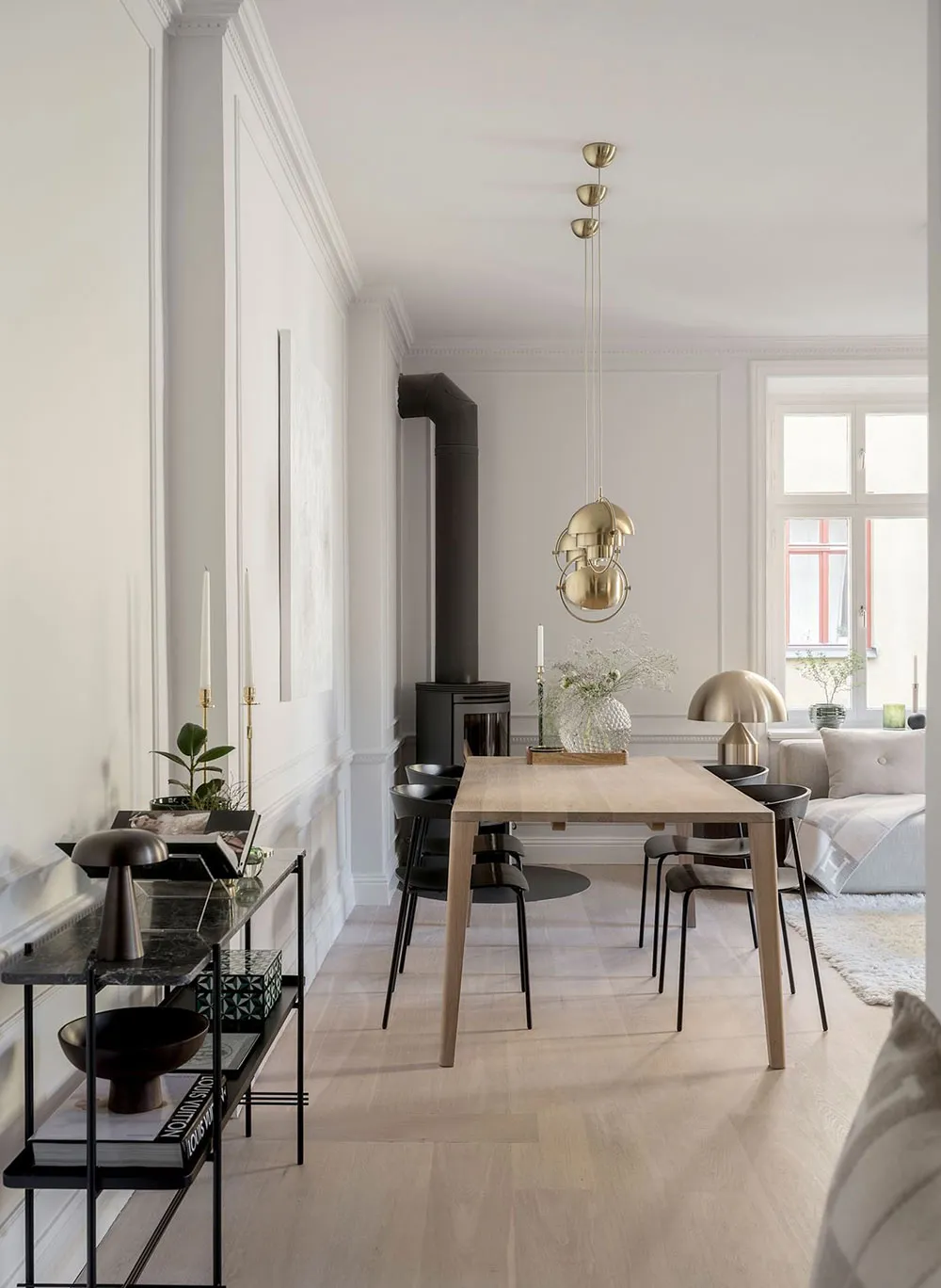 Nowoczesne wykończenie małej dwudziestki w starożytnym domu w Stokholmie (66 m²) - 14
