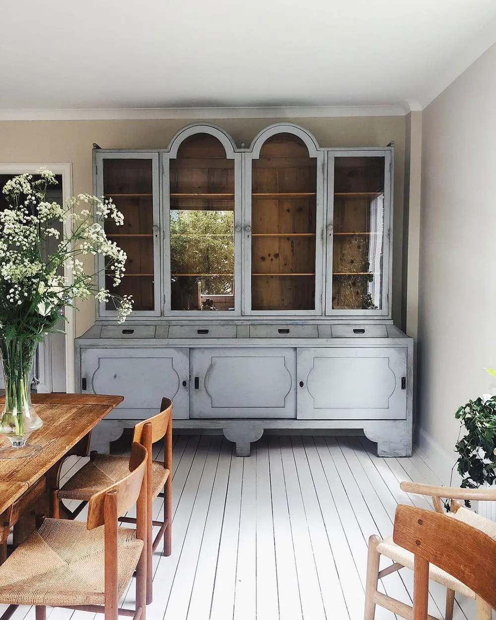 Кухня мечты и активные принты: живой интерьер дачи шведского блогера Johanna Bradford - Gallery image 12