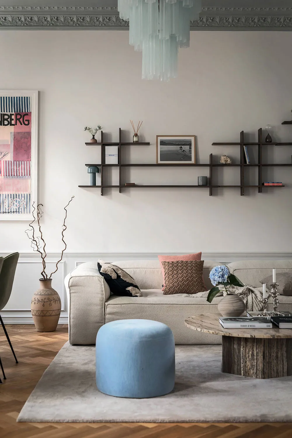 Stylish Scandinavian Interior with Pastel Ceiling (93 sqm) - Gallery image 17