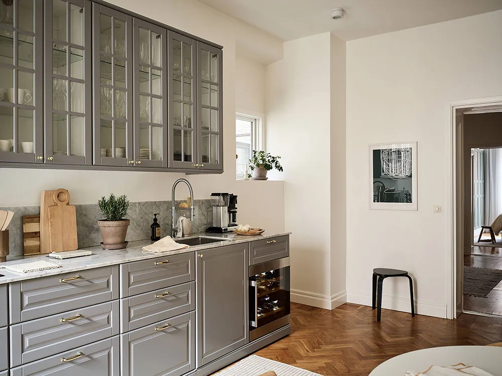 Warm and Gentle Scandinavian Interior with Small Means (87 sq. m) - Gallery image 14