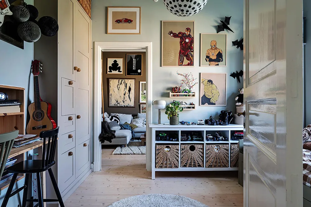 Обильний декор у квартирі в будинку XVIII століття у Гетеборзі - Gallery image 17