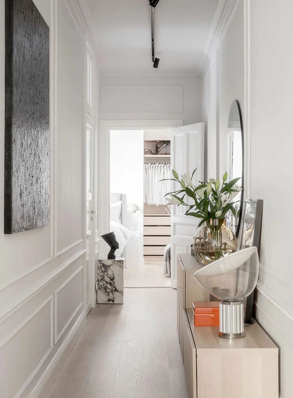 Nowoczesne wykończenie małej dwudziestki w starożytnym domu w Stokholmie (66 m²) - 15
