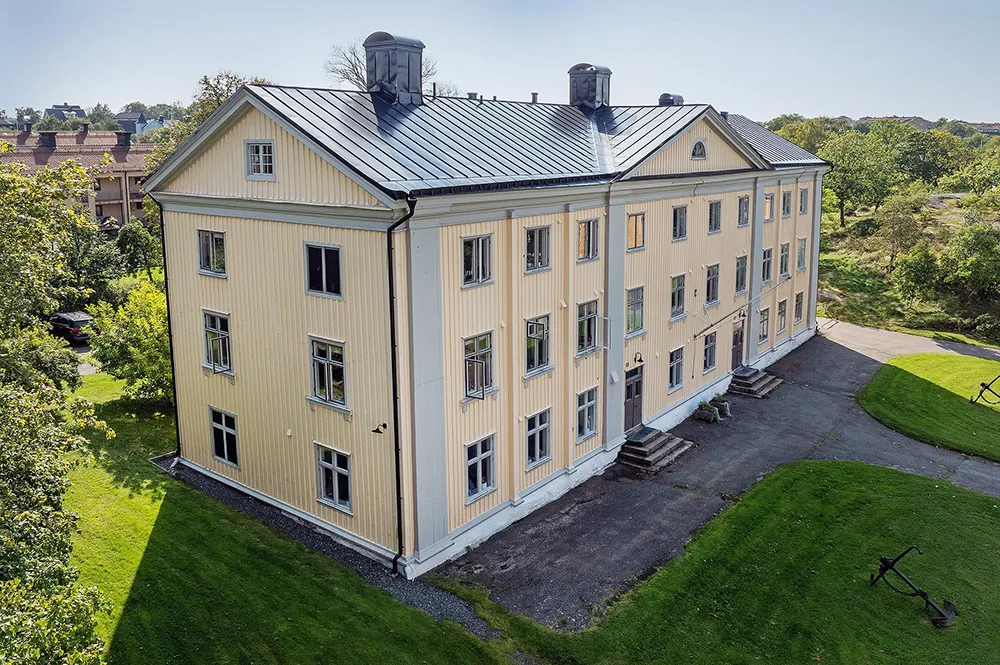 Обильний декор у квартирі в будинку XVIII століття у Гетеборзі - Gallery image 32