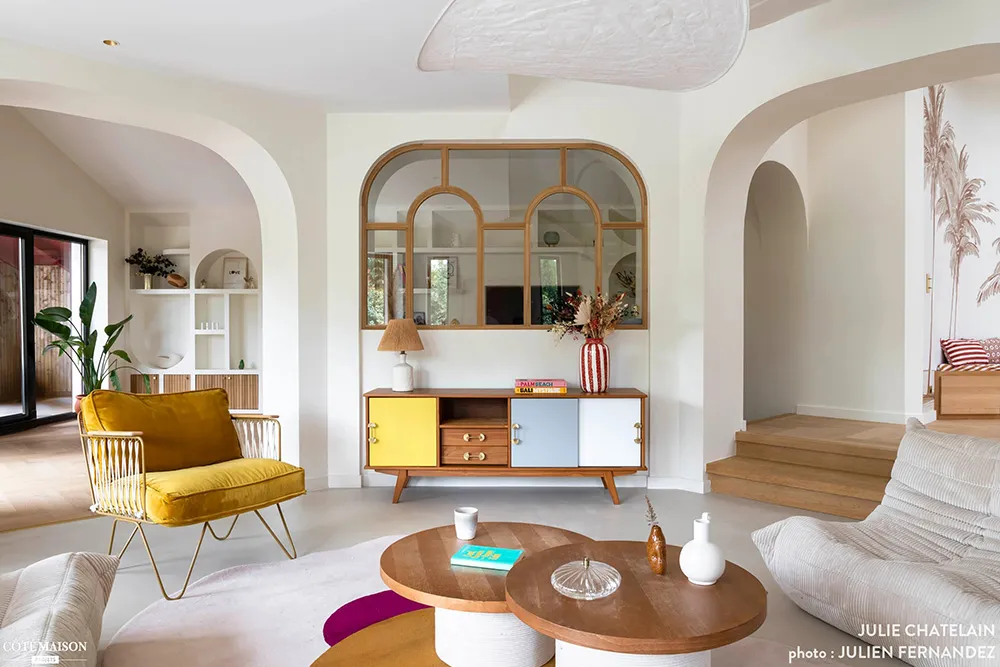 Design élégant dans des tons chauds pour une villa sur la côte atlantique de France - Gallery image 7