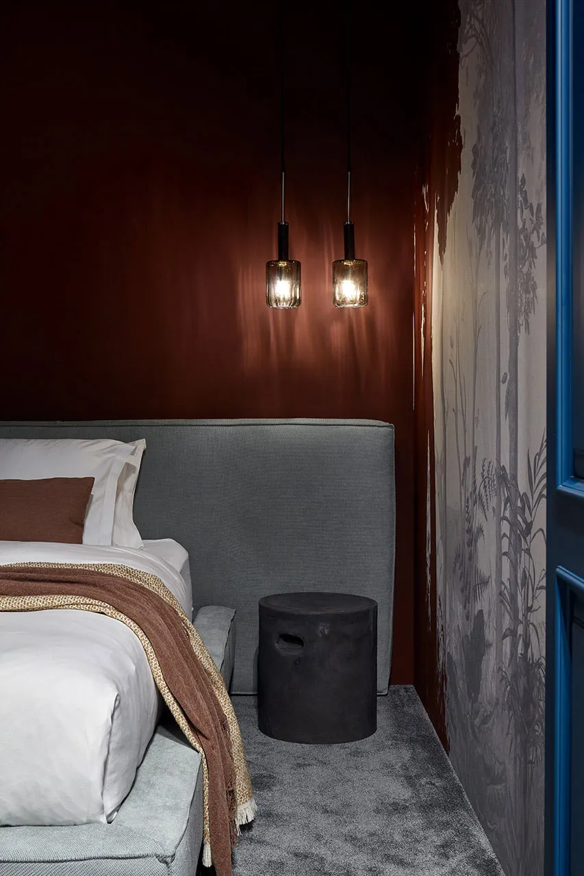 Sala verde y dormitorio rojo: apartamento con tonos intensos para una familia joven en Minsk - Gallery image 11