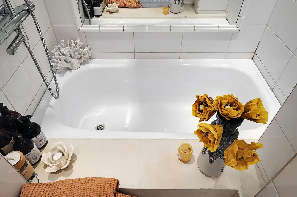 Обильний декор у квартирі в будинку XVIII століття у Гетеборзі - Gallery image 26