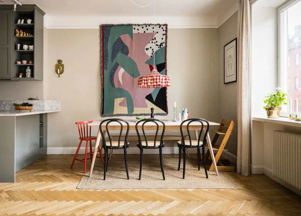 Cozy Scandinavian Interior with Large Library (98 sq. m) - Gallery image 6