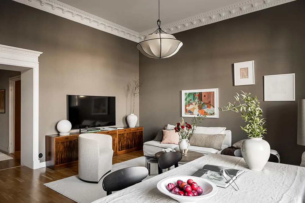 Hermosa unidad escandinava con paredes oscuras y techos altos (77 m²) - Gallery image 9