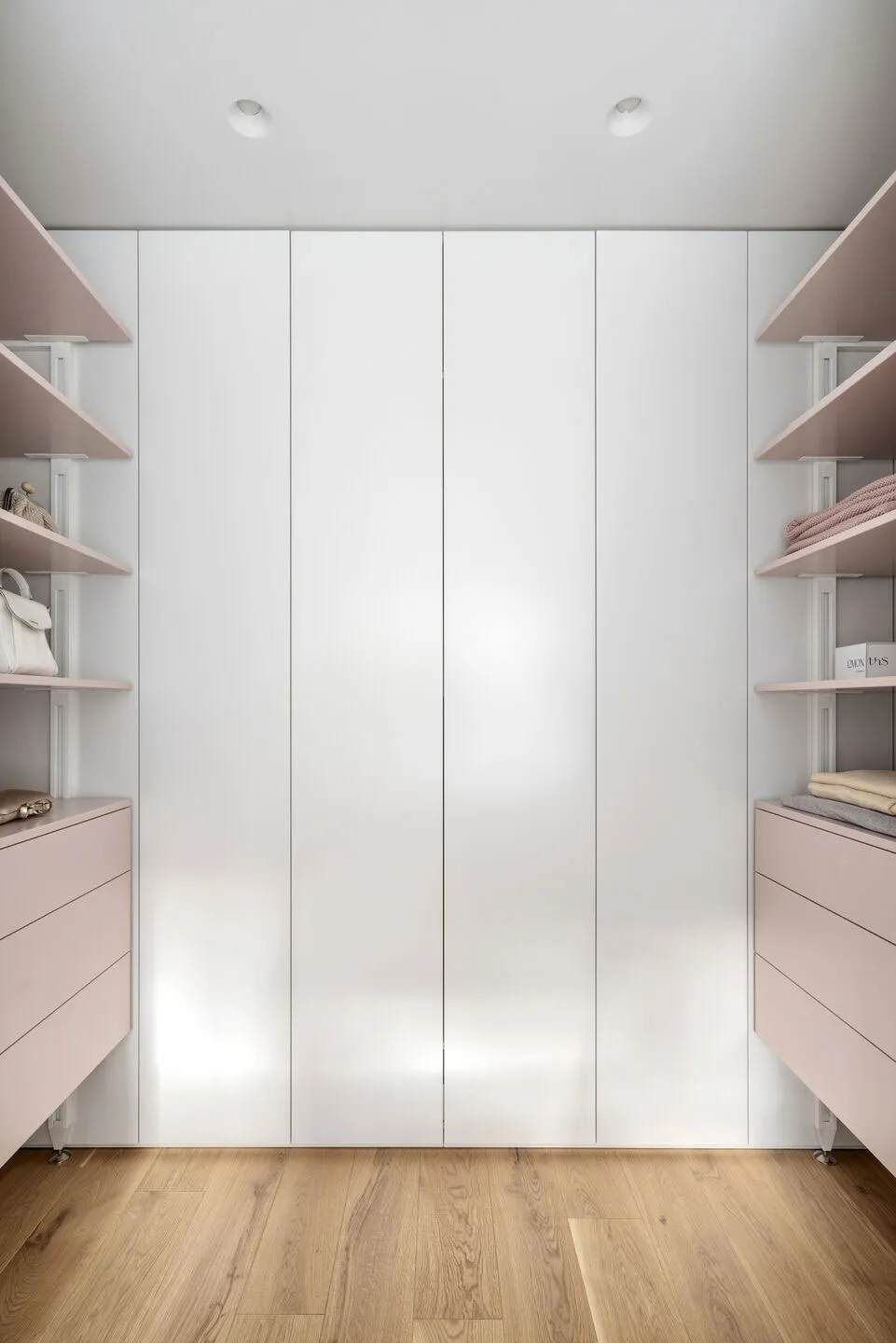 Rose, bleu, jaune : petite appartement à Kiev avec des accents pastel (32 m²) - Gallery image 14