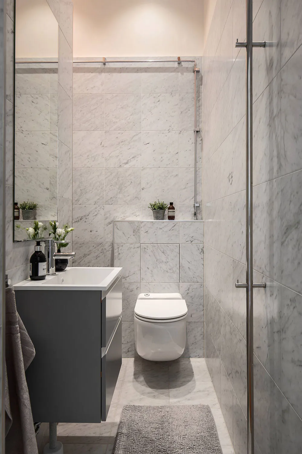 Stylish Scandinavian Interior with Pastel Ceiling (93 sqm) - Gallery image 21