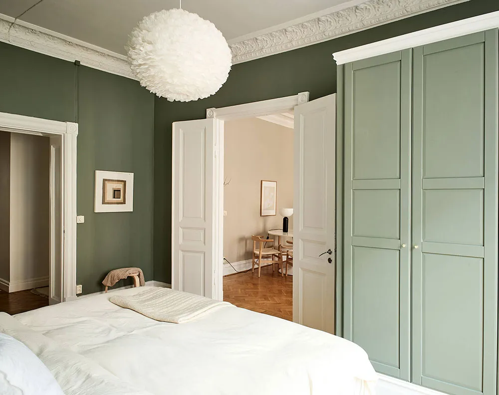 Warm and Gentle Scandinavian Interior with Small Means (87 sq. m) - Gallery image 7