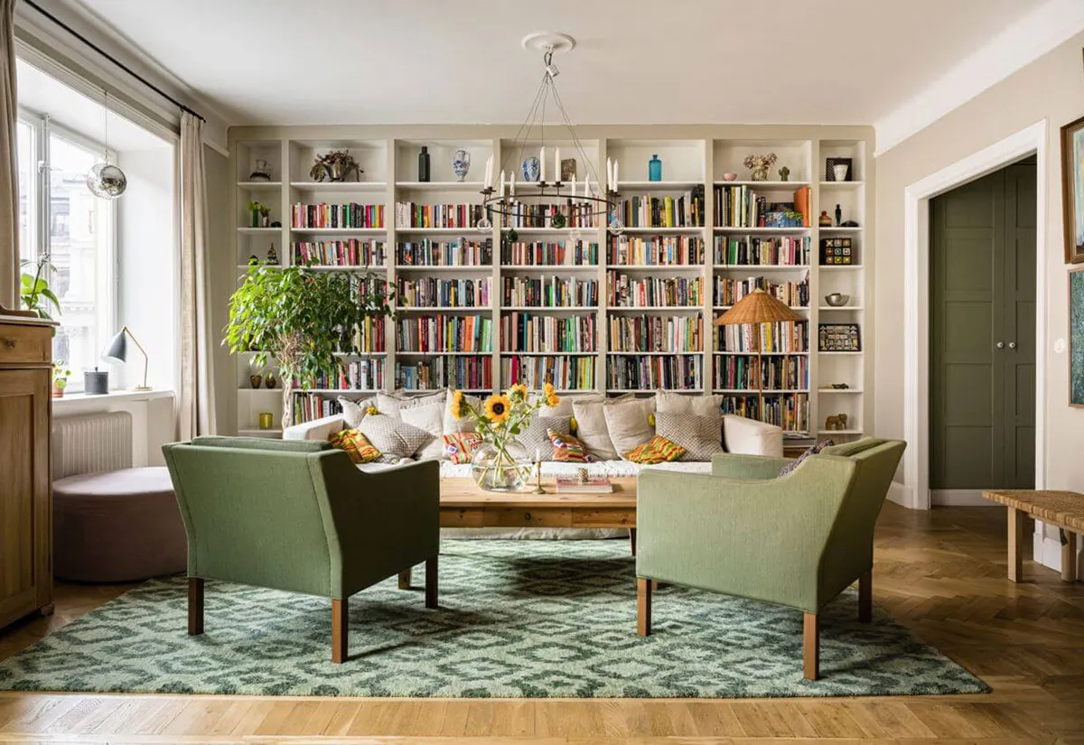 Cozy Scandinavian Interior with Large Library (98 sq. m) - Gallery image 2