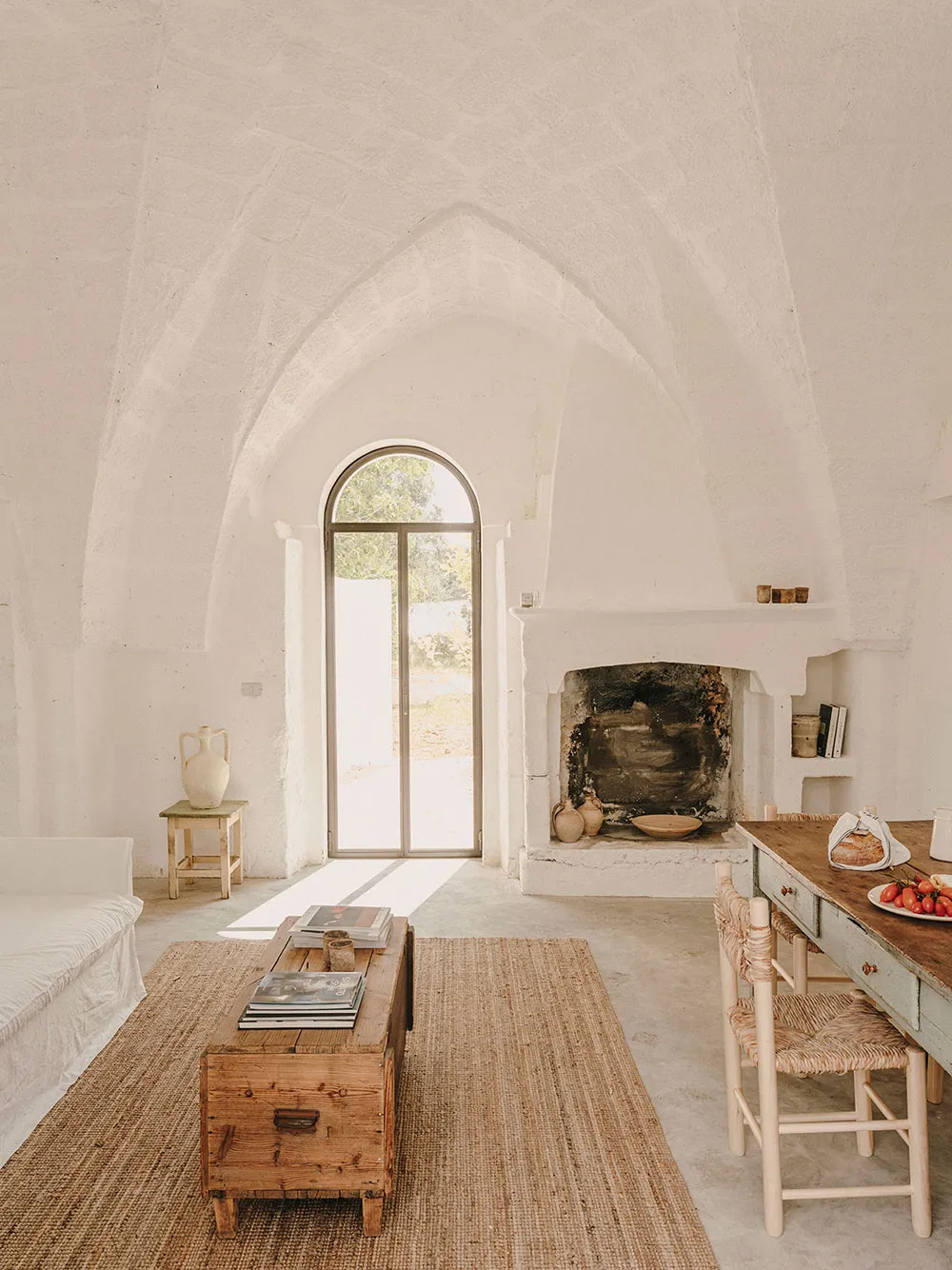 Прості лінії та аскетичний затишок у дизайні курортного будинку в Італії - Gallery image 18