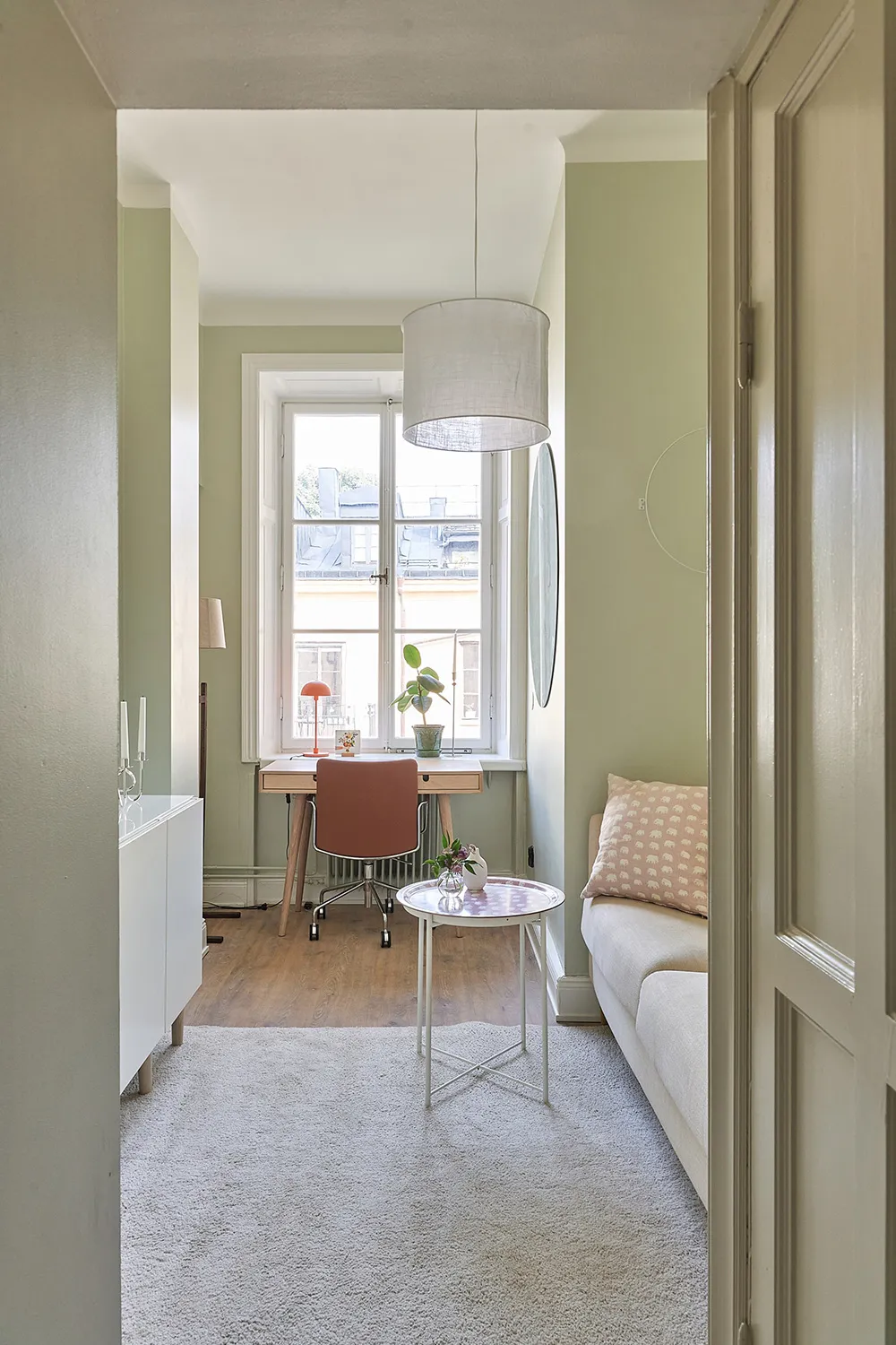 Компактная трехкомнатная квартира в Швеции в монохромных тонах (65 кв. м) - Gallery image 18