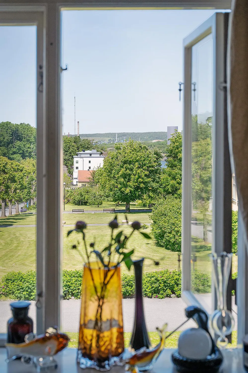 Обильний декор у квартирі в будинку XVIII століття у Гетеборзі - Gallery image 15