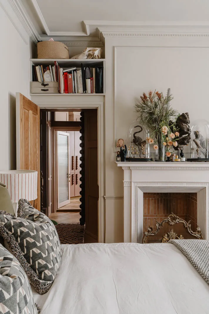 Бежевый, но не скучный: интерьер в здании 19 века в Лондоне - Gallery image 9