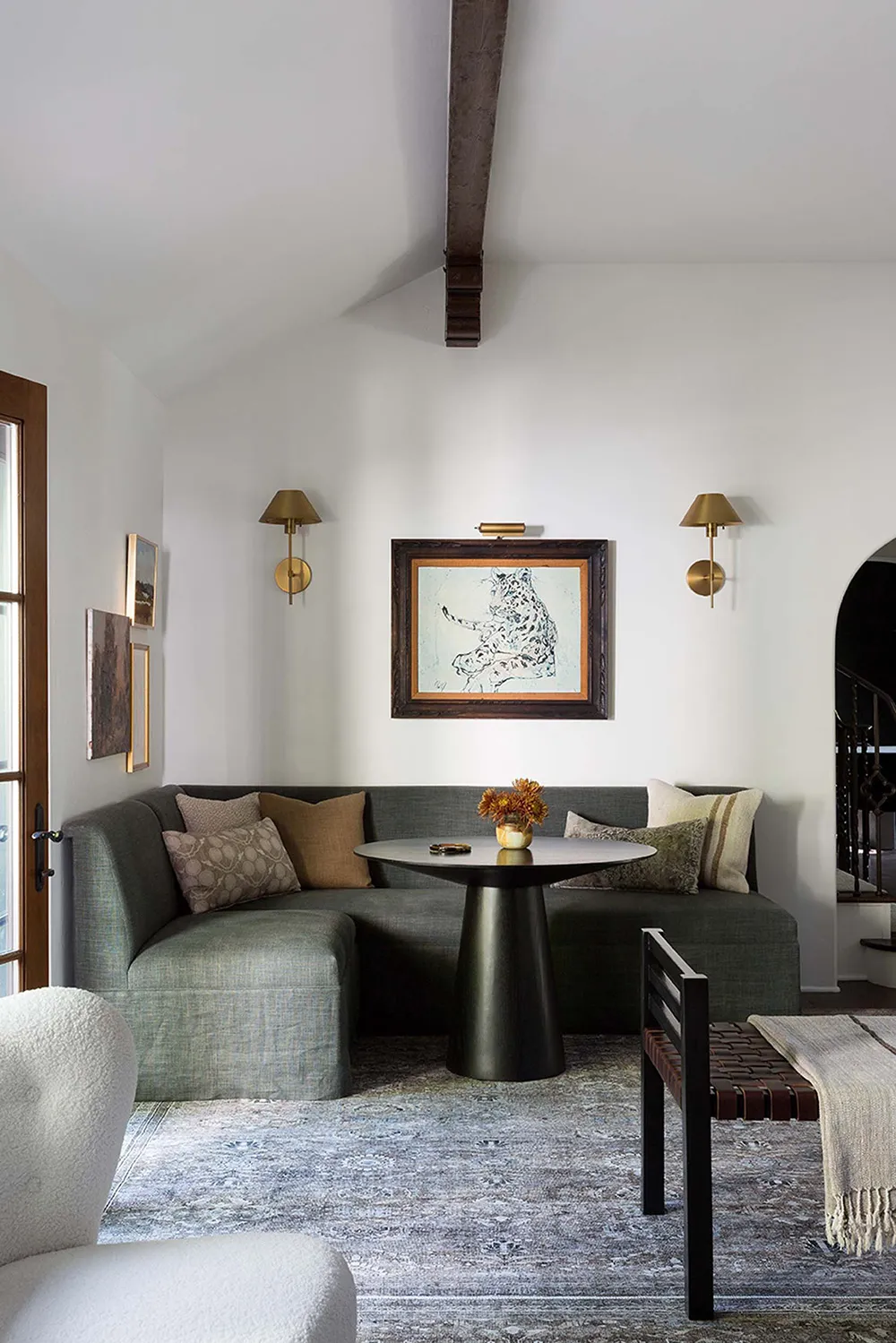 Roi, moulures et meubles élégants : une belle maison de campagne en Californie - Gallery image 13