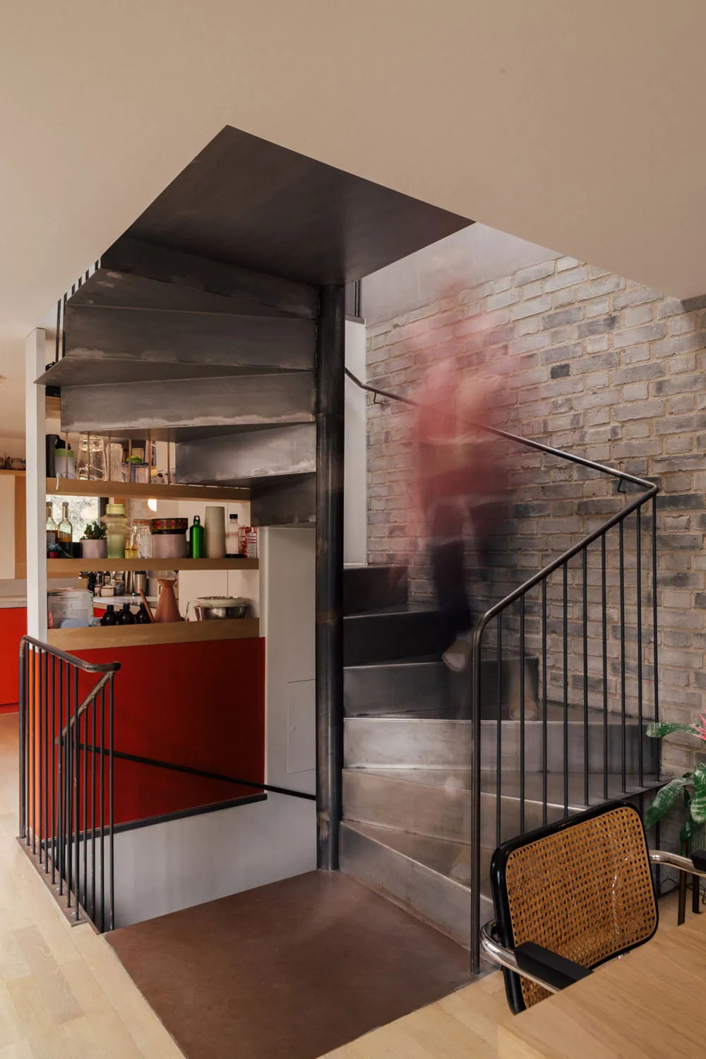 Schönes englisches Haus mit stoffrosa Wohnzimmer - Gallery image 27