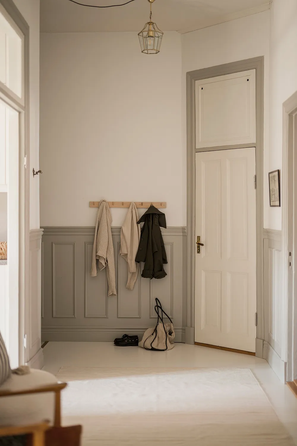 Jasny skandynawski wnętrze z skórzanympfu - Gallery image 35