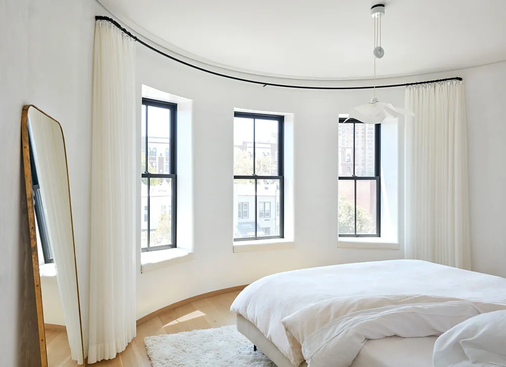 Intérieurs élégants de town-house à murs arrondis à New York - Gallery image 20