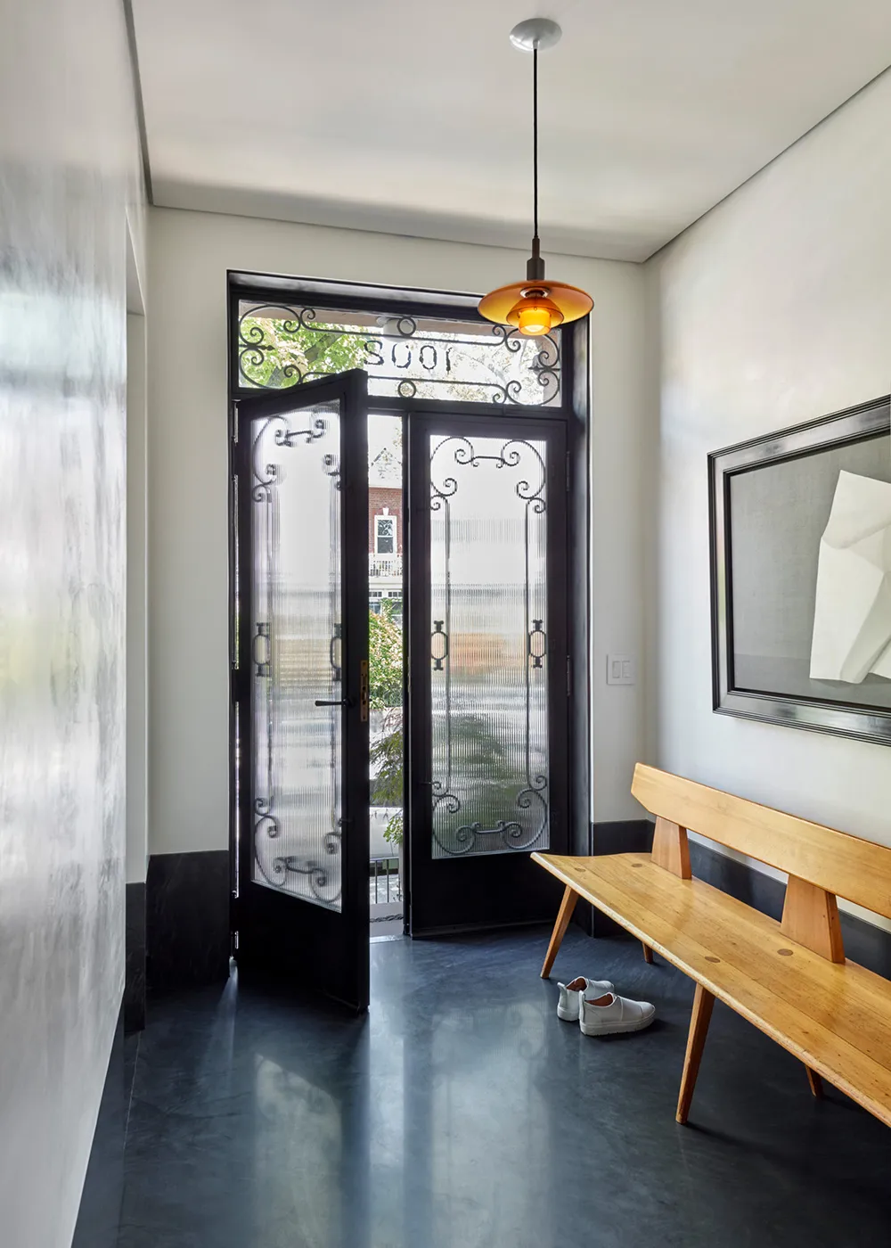 Intérieurs élégants de town-house à murs arrondis à New York - Gallery image 8