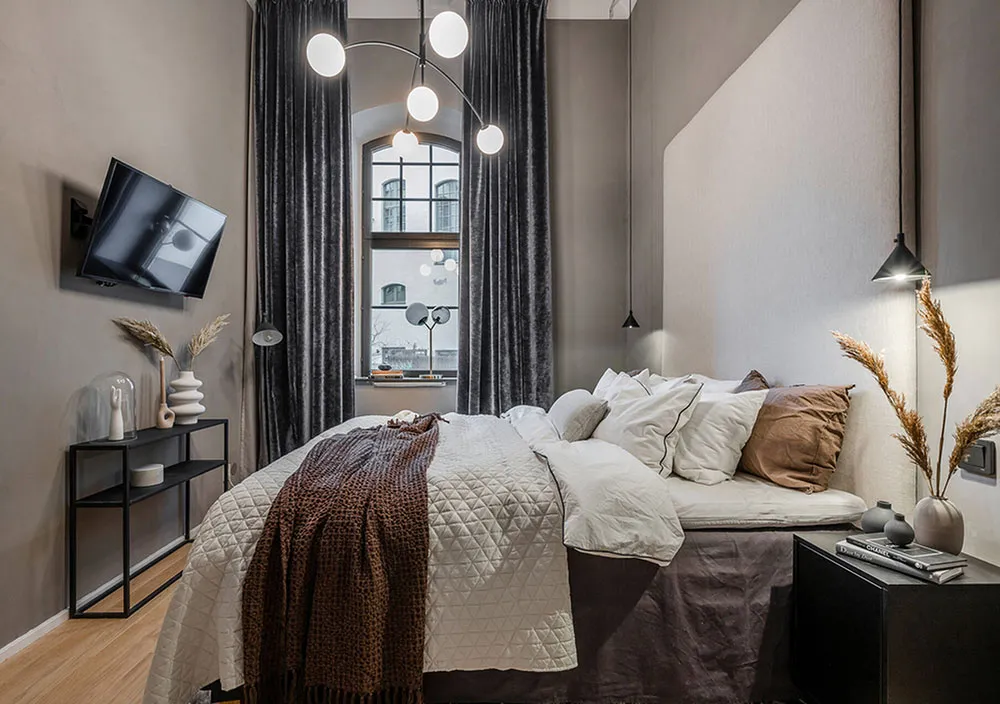 Altos techos y terraza: única vivienda en antiguo edificio de fábrica en Estocolmo - Gallery image 14