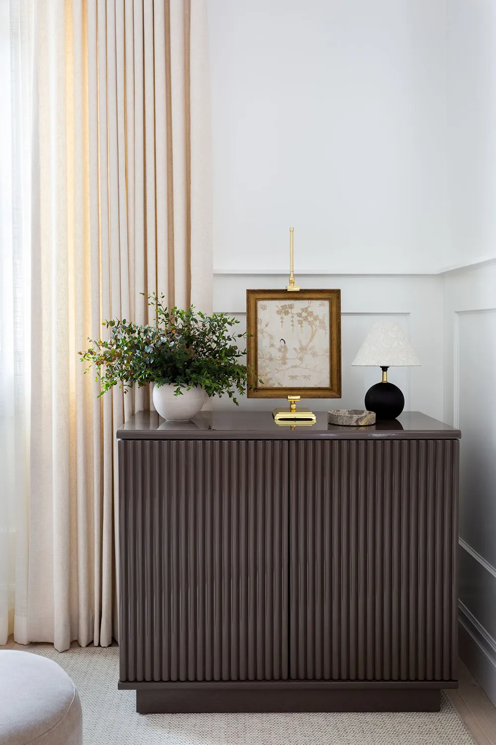 Roi, moulures et meubles élégants : une belle maison de campagne en Californie - Gallery image 14