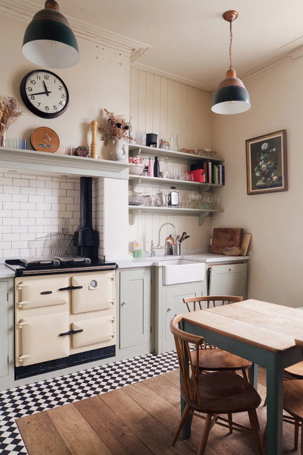 Schönes englisches Haus mit stoffrosa Wohnzimmer - Gallery image 19