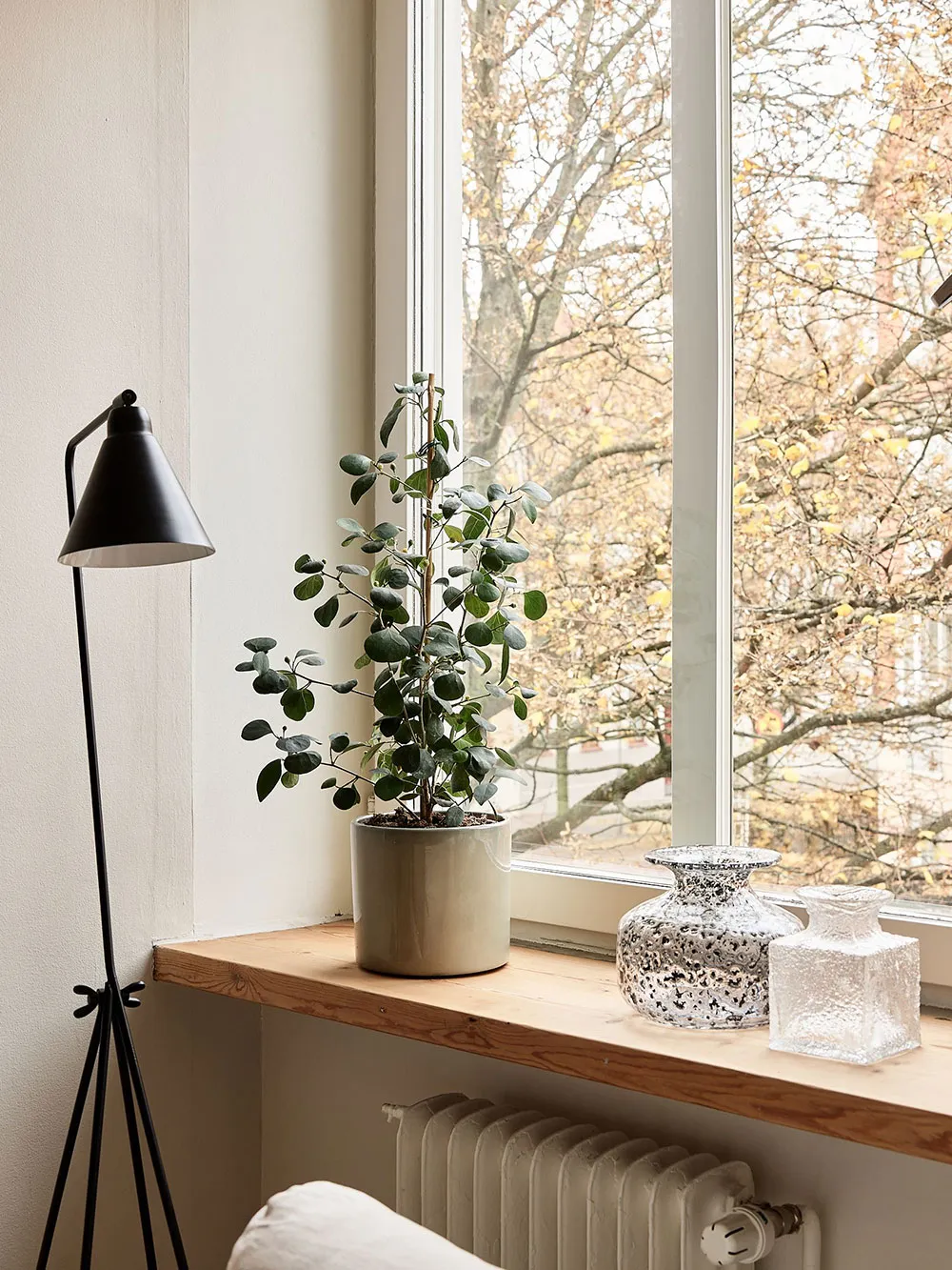 Простий і затишний монохромний інтер'єр у Швеції (59 кв. м) - Gallery image 10